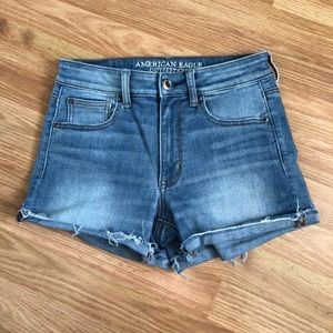American Eagle size 6 super stretch shorts